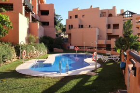Superb 2-bed apartment in Duquesa, Manilva